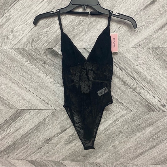 Dream Bandits | Black Lace Crush On You Bodysuit L - Picture 4 of 8